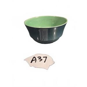 Red Wing USA 877 Bowl | Gypsy Trail Reed Line - Vintage